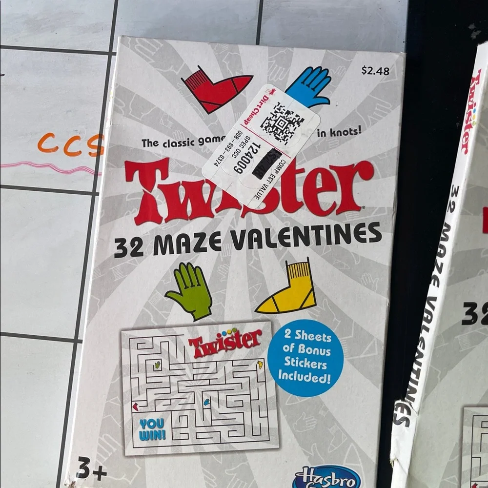 Hasbro Twister Maze Valentines with Bonus Stickers Party and Napkins